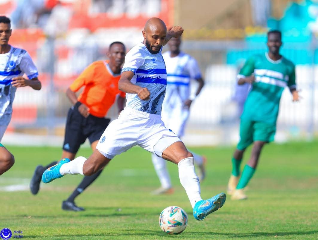 عبدالمهيمن : الهلال يتعامل مع منافسيه بجدية واحترافية
