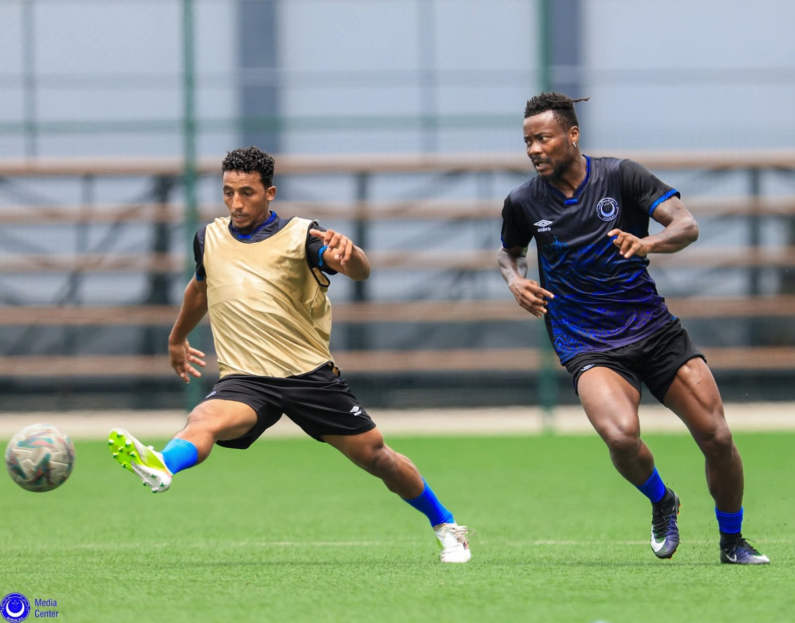 نجوم التسجيلات يقودون الهلال أمام ماشوجا اليوم
