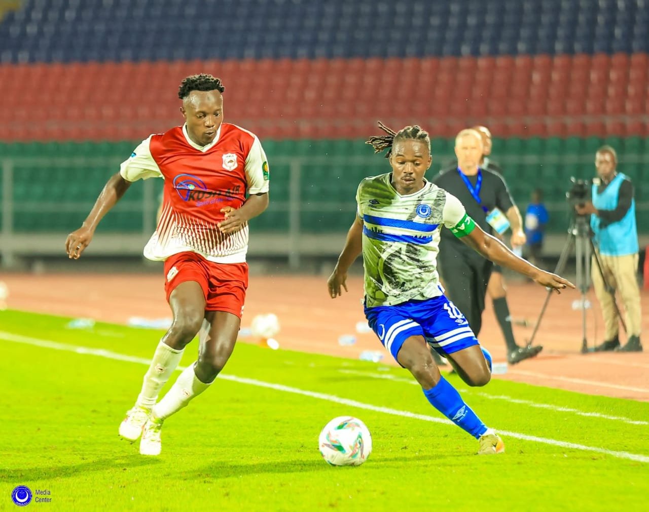 الهلال يروض الجاموس ويضرب موعداً مع البوليس